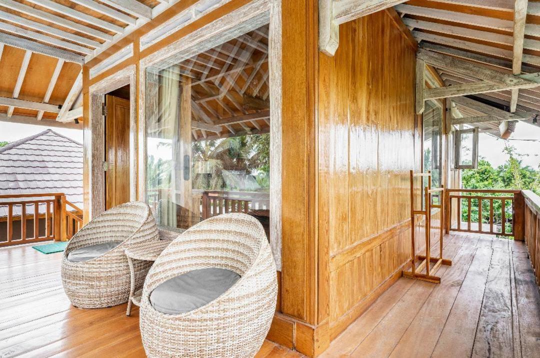 Peraja Bungalows Loyok Sangyang Eksteriør billede