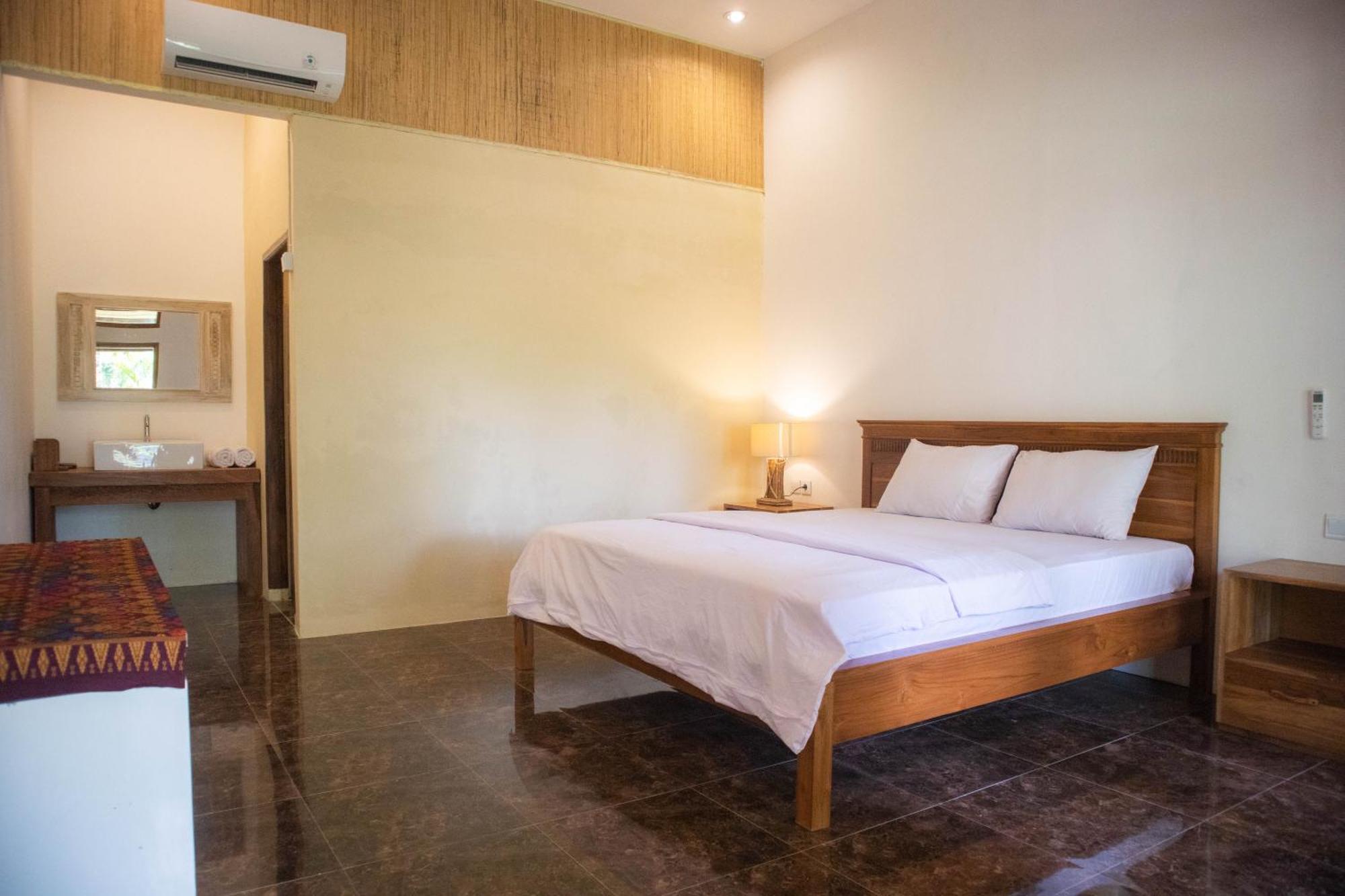 Peraja Bungalows Loyok Sangyang Værelse billede