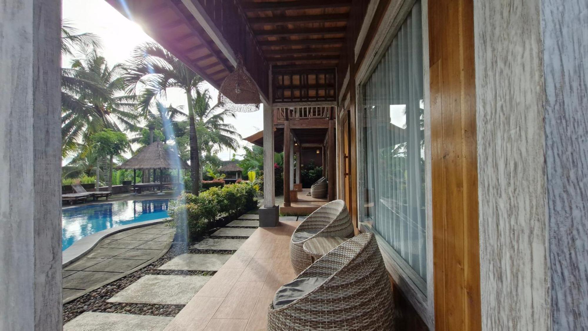 Peraja Bungalows Loyok Sangyang Eksteriør billede